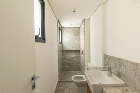 Apartamento para alugar com 127m², 2 quartos e 2 vagas Apartamento para alugar com 127m², 2 quartos e 2 vagasBanheiro da Suíte 1