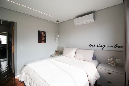 Apartamento à venda com 115m², 3 quartos e 2 vagas Apartamento à venda com 115m², 3 quartos e 2 vagasSuíte