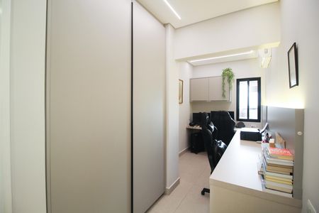 Apartamento à venda com 115m², 3 quartos e 2 vagas Apartamento à venda com 115m², 3 quartos e 2 vagasCorredor - Escritório