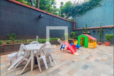 Apartamento à venda com 115m², 3 quartos e 2 vagas Apartamento à venda com 115m², 3 quartos e 2 vagasÁrea comum - Playground