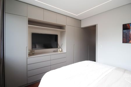 Apartamento à venda com 115m², 3 quartos e 2 vagas Apartamento à venda com 115m², 3 quartos e 2 vagasSuíte
