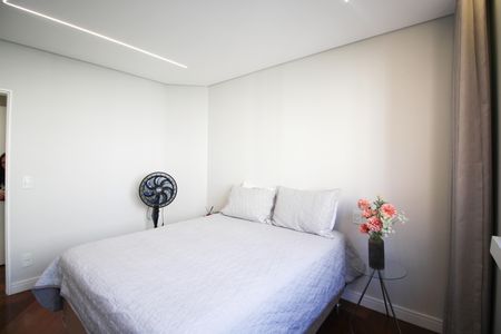 Apartamento à venda com 115m², 3 quartos e 2 vagas Apartamento à venda com 115m², 3 quartos e 2 vagasQuarto 1