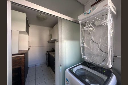 Área de serviço de apartamento para alugar com 2 quartos, 43m² em Fátima, Canoas