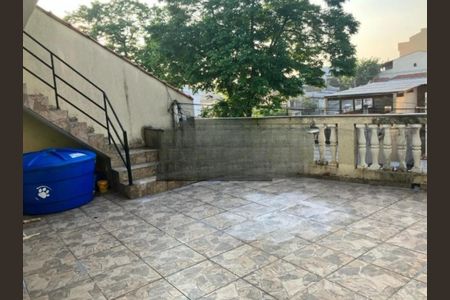 Casa à venda com 284m², 3 quartos e 4 vagas