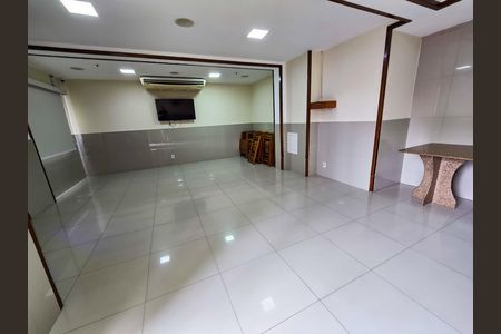 Apartamento à venda com 60m², 2 quartos e 1 vaga Apartamento à venda com 60m², 2 quartos e 1 vagaÁrea comum - Salão de festas