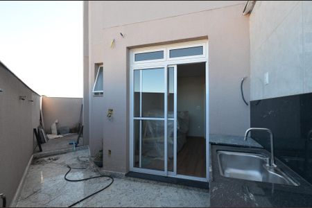 Apartamento à venda com 86m², 2 quartos e 2 vagas Apartamento à venda com 86m², 2 quartos e 2 vagasÁrea Privativa