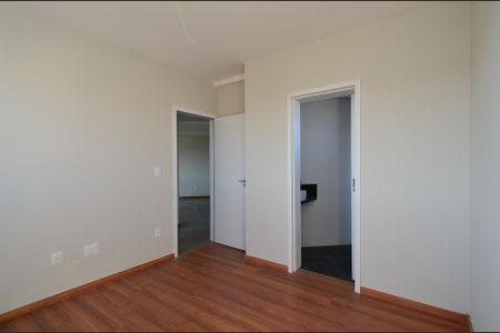 Apartamento à venda com 86m², 2 quartos e 2 vagas Apartamento à venda com 86m², 2 quartos e 2 vagasSuíte