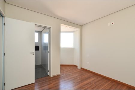 Apartamento à venda com 122m², 3 quartos e 2 vagas Apartamento à venda com 122m², 3 quartos e 2 vagasSuíte