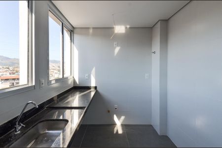 Apartamento à venda com 122m², 3 quartos e 2 vagas Apartamento à venda com 122m², 3 quartos e 2 vagasCozinha