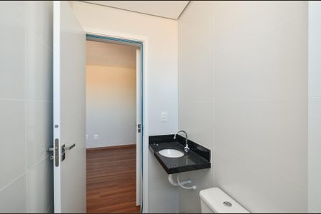 Apartamento à venda com 122m², 3 quartos e 2 vagas Apartamento à venda com 122m², 3 quartos e 2 vagasBanheiro Suíte