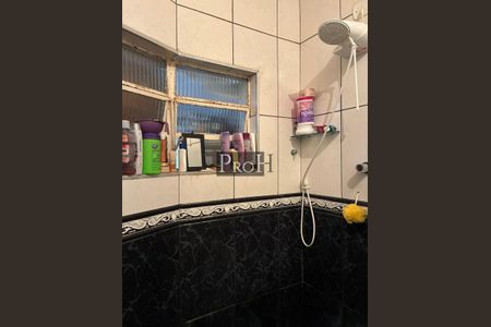 Casa à venda com 6 quartos, 226m² em Vila Humaita, Santo André