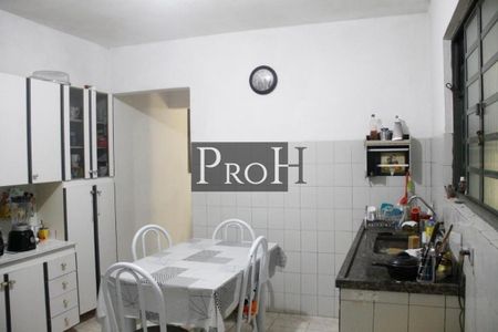 Casa à venda com 3 quartos, 177m² em Vila Palmares, Santo André