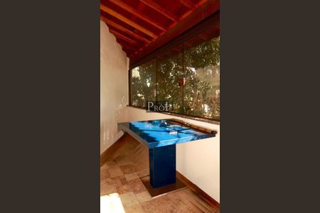 Casa à venda com 3 quartos, 700m² em Utinga, Santo André