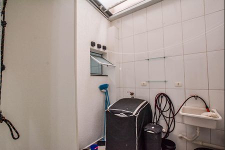 Apartamento à venda com 46m², 2 quartos e 1 vaga Apartamento à venda com 46m², 2 quartos e 1 vagaÁrea de Serviço