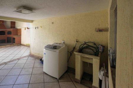 Área de serviço de casa à venda com 3 quartos, 280m² em Vila California, São Paulo