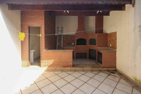 Casa à venda com 280m², 3 quartos e 4 vagas Casa à venda com 280m², 3 quartos e 4 vagasÁrea comum