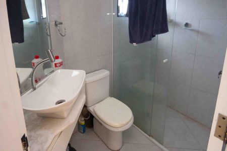 Casa à venda com 280m², 3 quartos e 4 vagas Casa à venda com 280m², 3 quartos e 4 vagasBanheiro da Suite