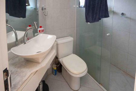 Casa à venda com 280m², 3 quartos e 4 vagas Casa à venda com 280m², 3 quartos e 4 vagasBanheiro da Suite