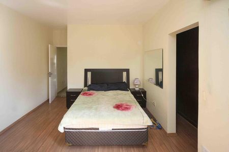 Casa à venda com 280m², 3 quartos e 4 vagas Casa à venda com 280m², 3 quartos e 4 vagasSuíte