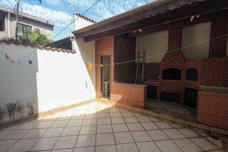 Casa à venda com 280m², 3 quartos e 4 vagas Casa à venda com 280m², 3 quartos e 4 vagasÁrea comum