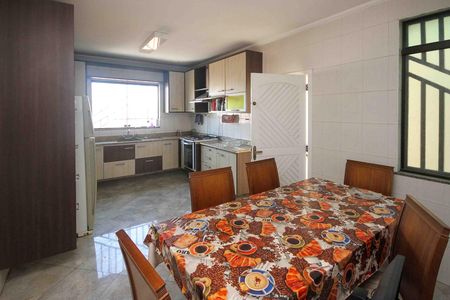 Casa à venda com 280m², 3 quartos e 4 vagas Casa à venda com 280m², 3 quartos e 4 vagasCozinha