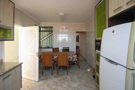 Cozinha de casa à venda com 3 quartos, 280m² em Vila California, São Paulo