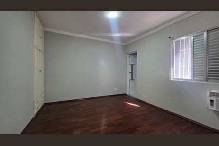 Casa à venda com 3 quartos, 270m² em Santa Maria, São Caetano do Sul