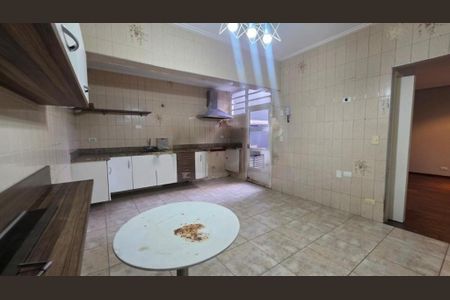 Casa à venda com 3 quartos, 270m² em Santa Maria, São Caetano do Sul