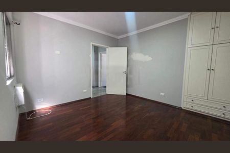 Casa à venda com 3 quartos, 270m² em Santa Maria, São Caetano do Sul