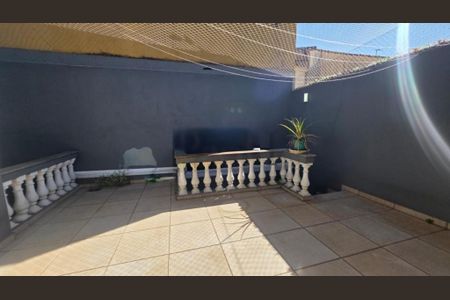 Casa à venda com 3 quartos, 270m² em Santa Maria, São Caetano do Sul