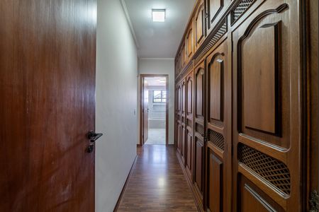 Corredor de apartamento para alugar com 3 quartos, 132m² em Vila Regente Feijó, São Paulo