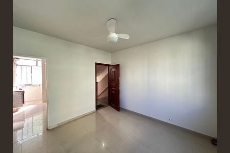Apartamento para alugar com 42m², 2 quartos e sem vagaSala