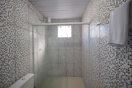 Banheiro de apartamento para alugar com 1 quarto, 25m² em São João do Rio Vermelho, Florianópolis