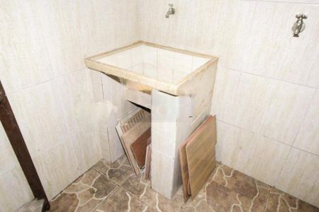 Casa à venda com 350m², 2 quartos e 2 vagas