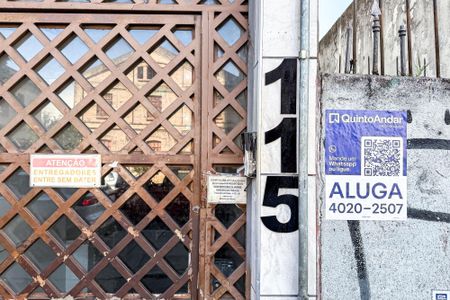 Placa de kitnet/studio para alugar com 1 quarto, 42m² em Brás, São Paulo