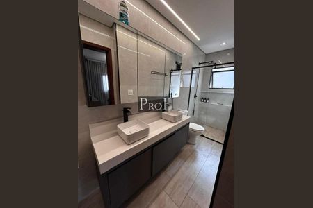 Casa à venda com 250m², 3 quartos e 4 vagas