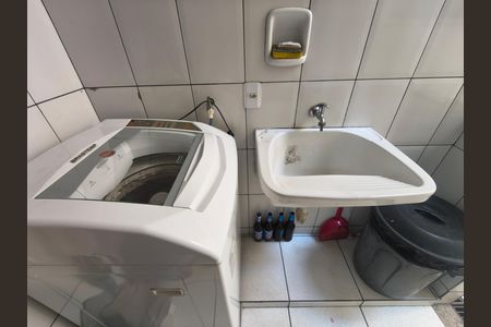 Casa de condomínio para alugar com 215m², 3 quartos e 1 vaga
