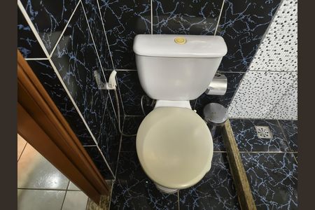 Casa de condomínio para alugar com 215m², 3 quartos e 1 vaga