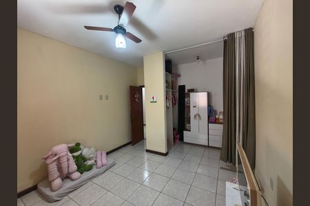Casa de condomínio para alugar com 215m², 3 quartos e 1 vaga