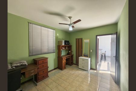 Casa de condomínio para alugar com 215m², 3 quartos e 1 vaga
