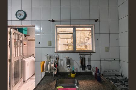 Casa de condomínio para alugar com 215m², 3 quartos e 1 vaga
