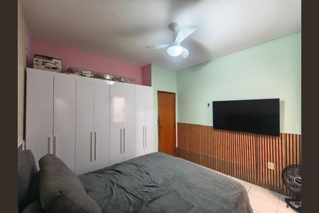 Casa de condomínio para alugar com 215m², 3 quartos e 1 vaga
