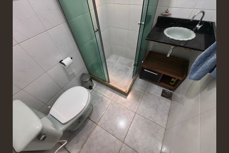 Casa de condomínio para alugar com 215m², 3 quartos e 1 vaga