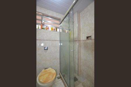 Banheiro de apartamento para alugar com 2 quartos, 56m² em Praça Seca, Rio de Janeiro