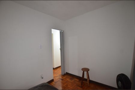 Quarto 1 de apartamento para alugar com 2 quartos, 56m² em Praça Seca, Rio de Janeiro