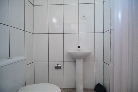 banheiro de apartamento para alugar com 1 quarto, 46m² em Arroio da Manteiga, São Leopoldo