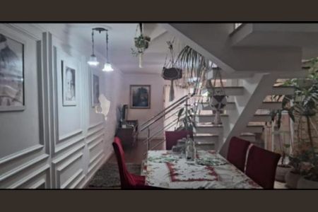 Casa à venda com 4 quartos, 300m² em Vila Assunção, Santo André