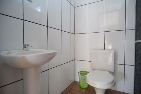 Banheiro de apartamento para alugar com 1 quarto, 46m² em Arroio da Manteiga, São Leopoldo
