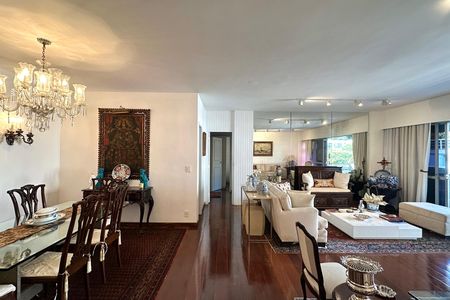 Apartamento à venda com 307m², 4 quartos e 2 vagas