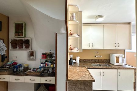 Apartamento à venda com 307m², 4 quartos e 2 vagas